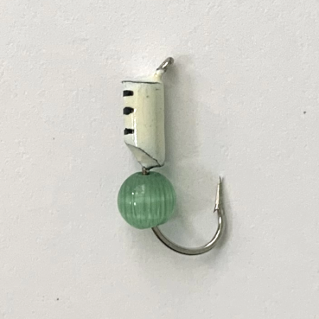 Столбик Кошачий глаз 3,0 мм на крючке БЕЛЫЙ