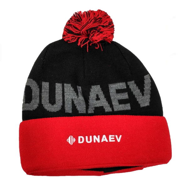 Шапка черная с помпоном "DUNAEV" Шапка черная с помпоном "DUNAEV"