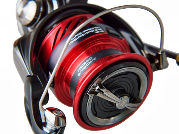 Катушка Daiwa 23 NINJA LT3000-C Катушка Daiwa 23 NINJA LT3000-C