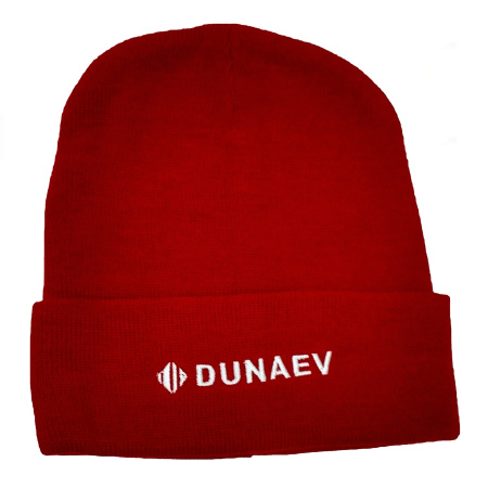 Шапка красная с отворотом "DUNAEV" Шапка красная с отворотом "DUNAEV"