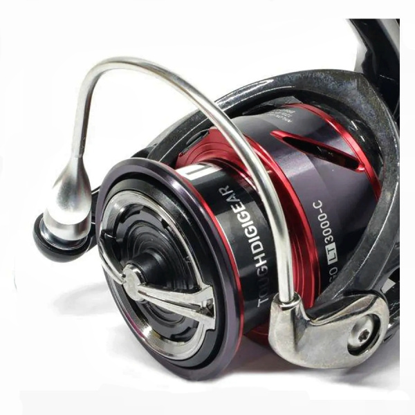 Катушка Daiwa 20 Fuego LT 3000-C Катушка Daiwa 20 Fuego LT 3000-C