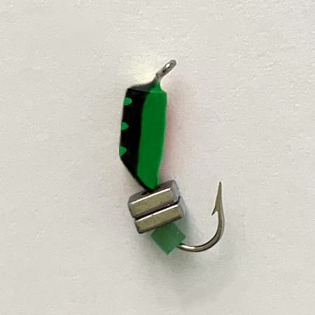 Столбик Хамелеон кубик 2,5 мм на крючке ЧЕРНО-ЗЕЛЕНЫЙ