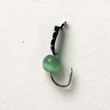 Столбик Кошачий глаз 2,0 мм на крючке ЧЕРНО-БЕЛЫЙ