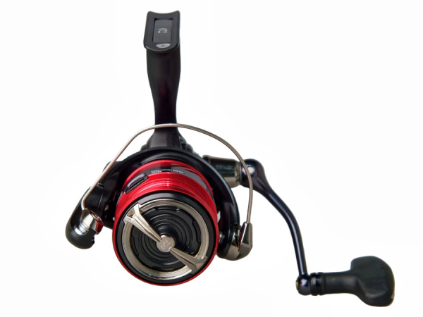 Катушка Daiwa 23 NINJA LT2500 Катушка Daiwa 23 NINJA LT2500