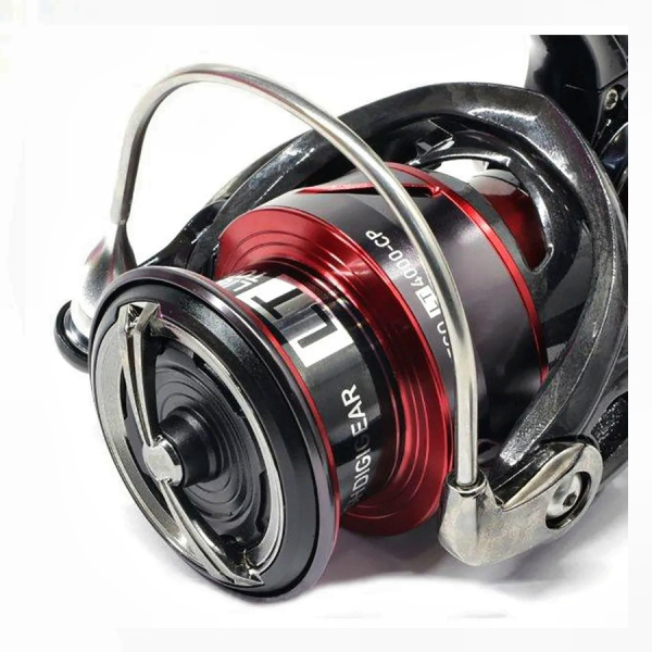 Катушка Daiwa 20 Fuego LT 4000-CP Катушка Daiwa 20 Fuego LT 4000-CP